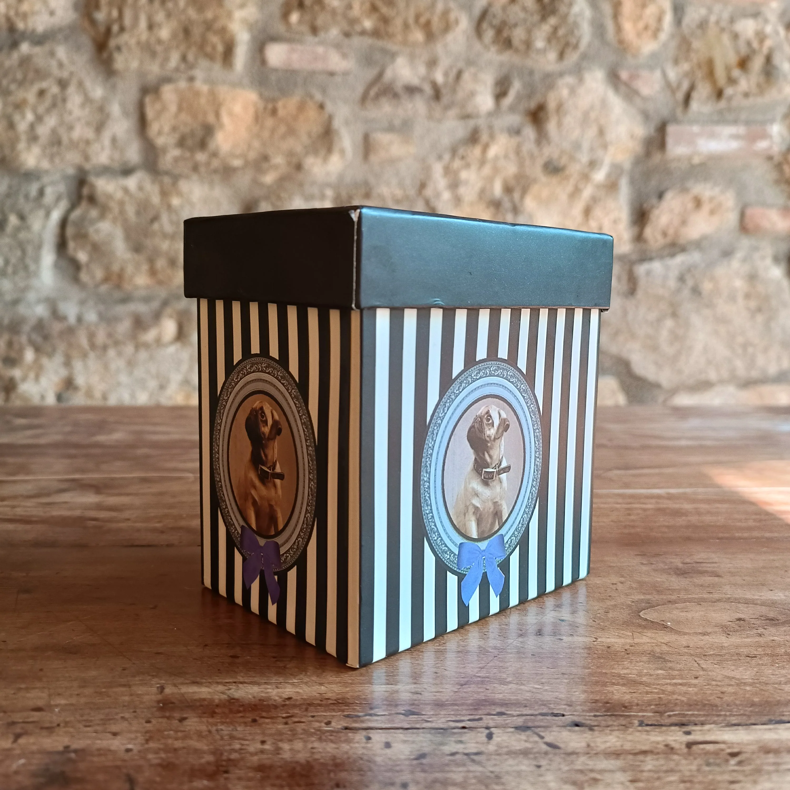Tazza Mug in porcellana con filtro acciaio e coperchio - decorata con cane carlino - Image 4